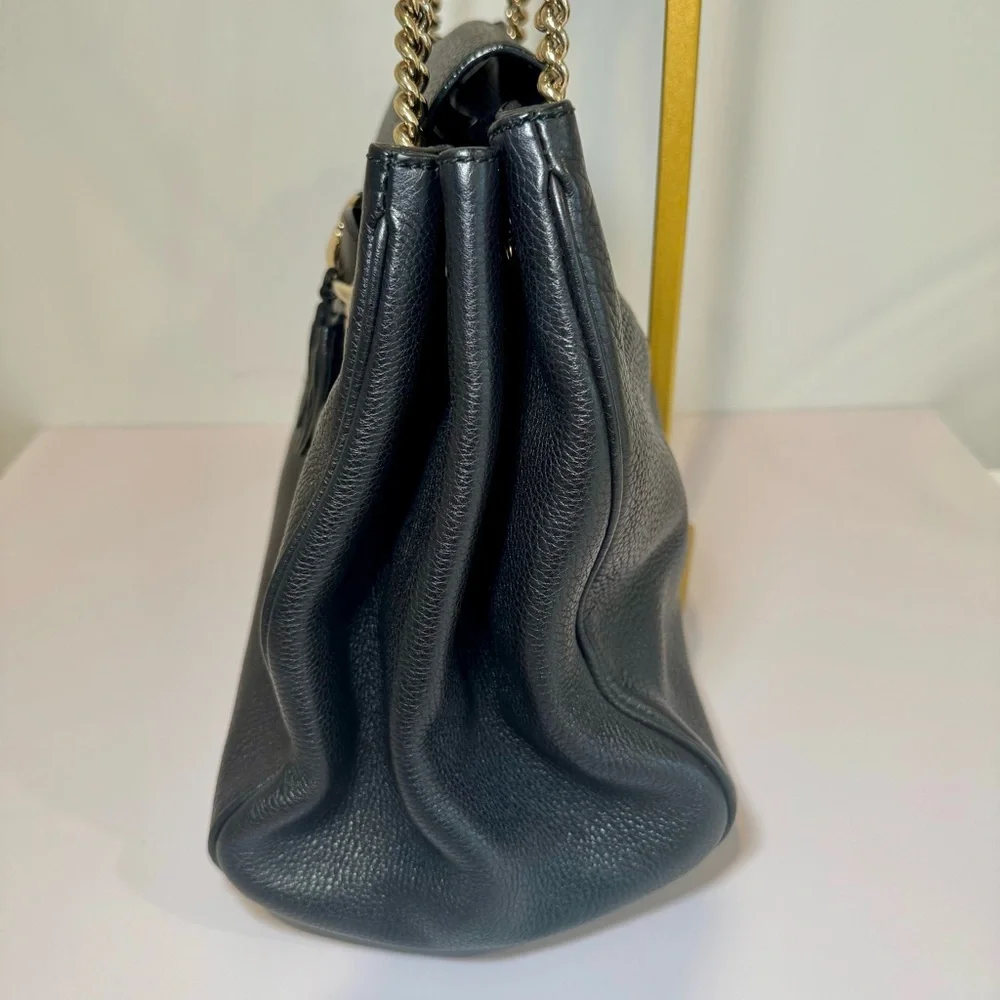 Gucci Emily Large Shoulder Bag In Pebbled Black Leather W Light Gold Chain Strap - Picture 7 of 16